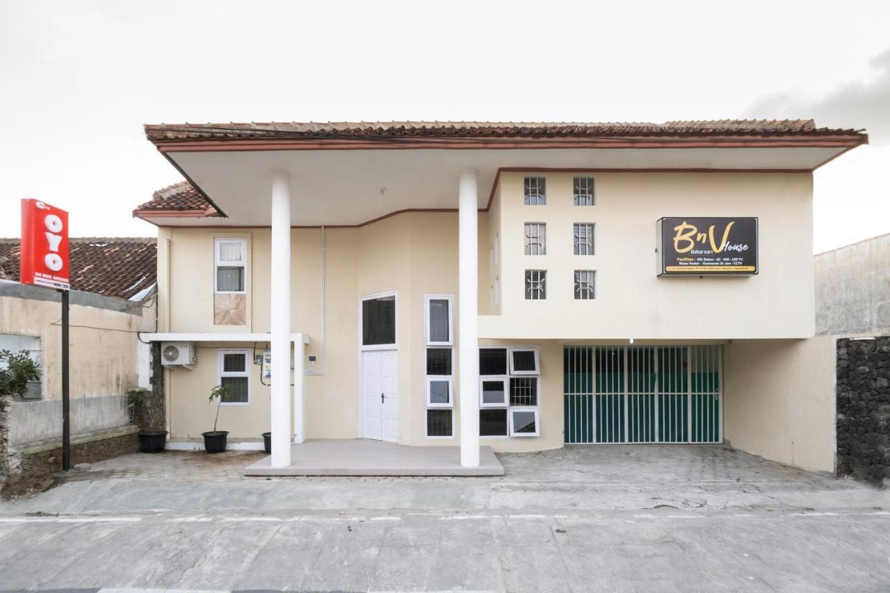 Hotel Oyo 2173 Bnv House Babarsari Maguwo Exteriér fotografie